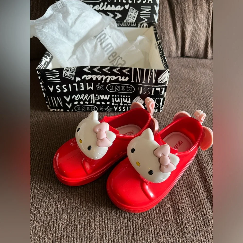 NWT MINI MELISSA Mini Be + Hello Kitty Toddler Sneakers In Red Size 6T